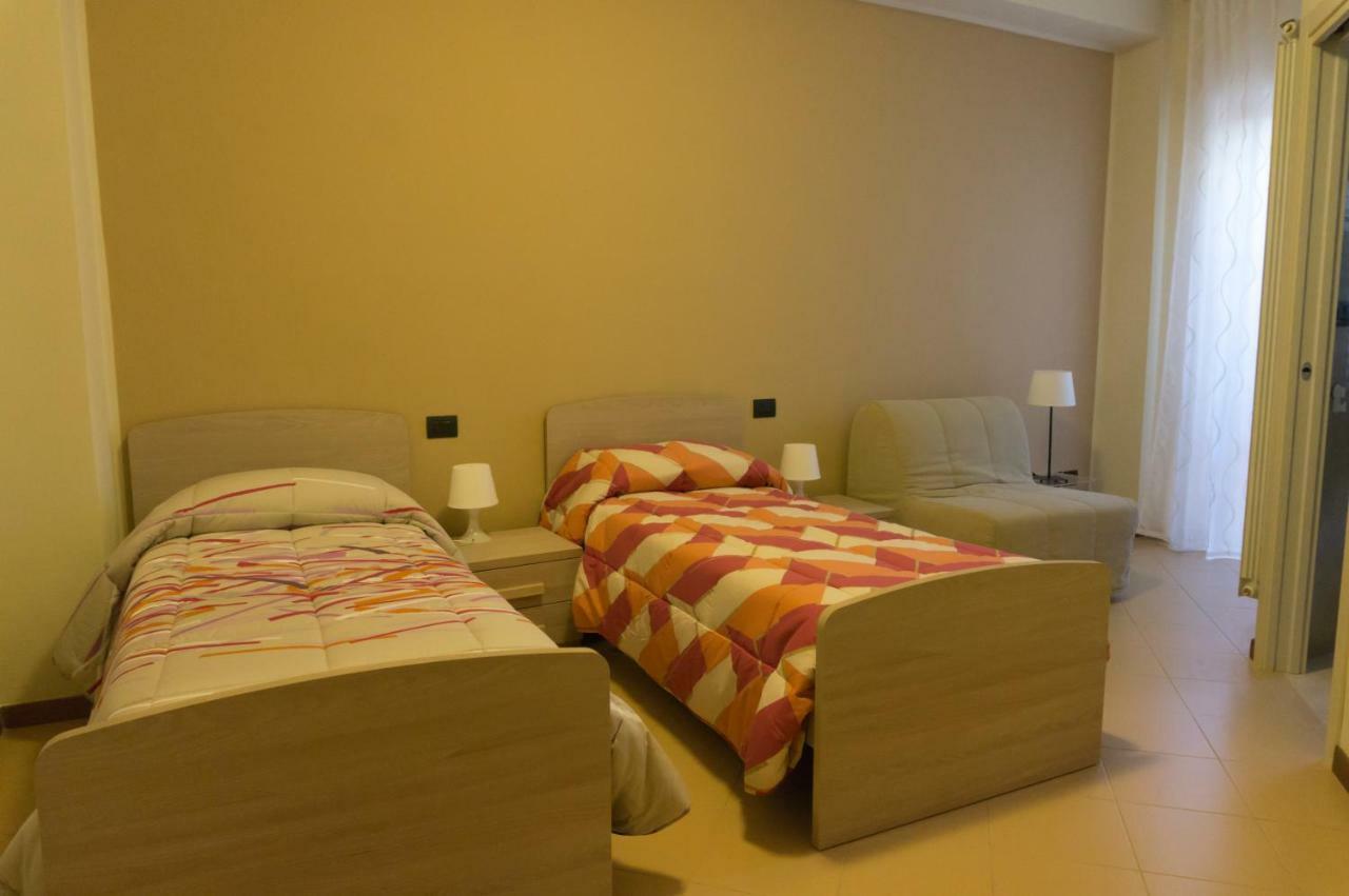 Il Viale Bed & Breakfast Chieti Bagian luar foto